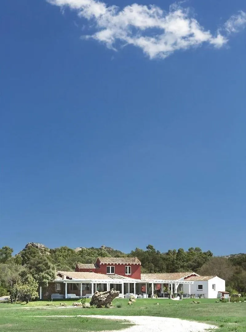 Hotel Li Neuli Country Club San Pantaleo