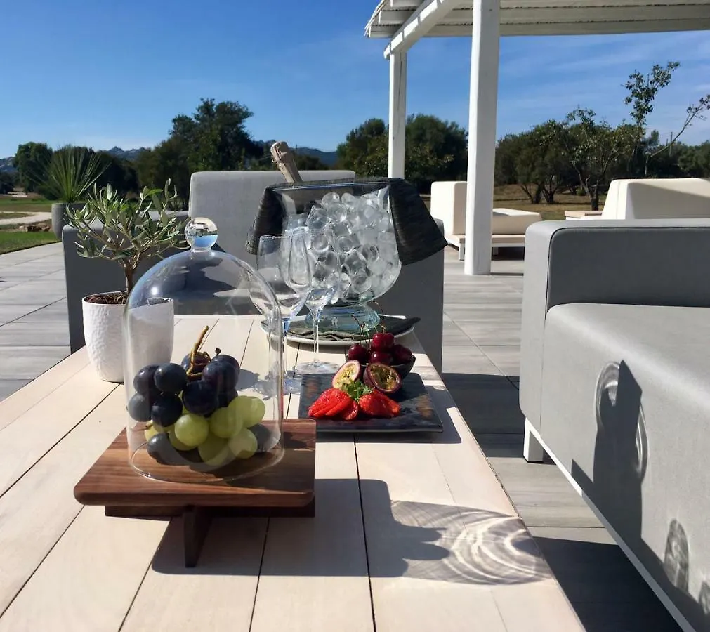 Hotel Li Neuli Country Club San Pantaleo 5*,